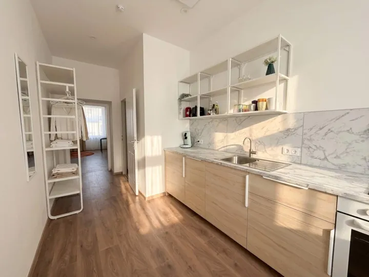 Voll ausgestattete Küche – Helles Apartment, neu saniert