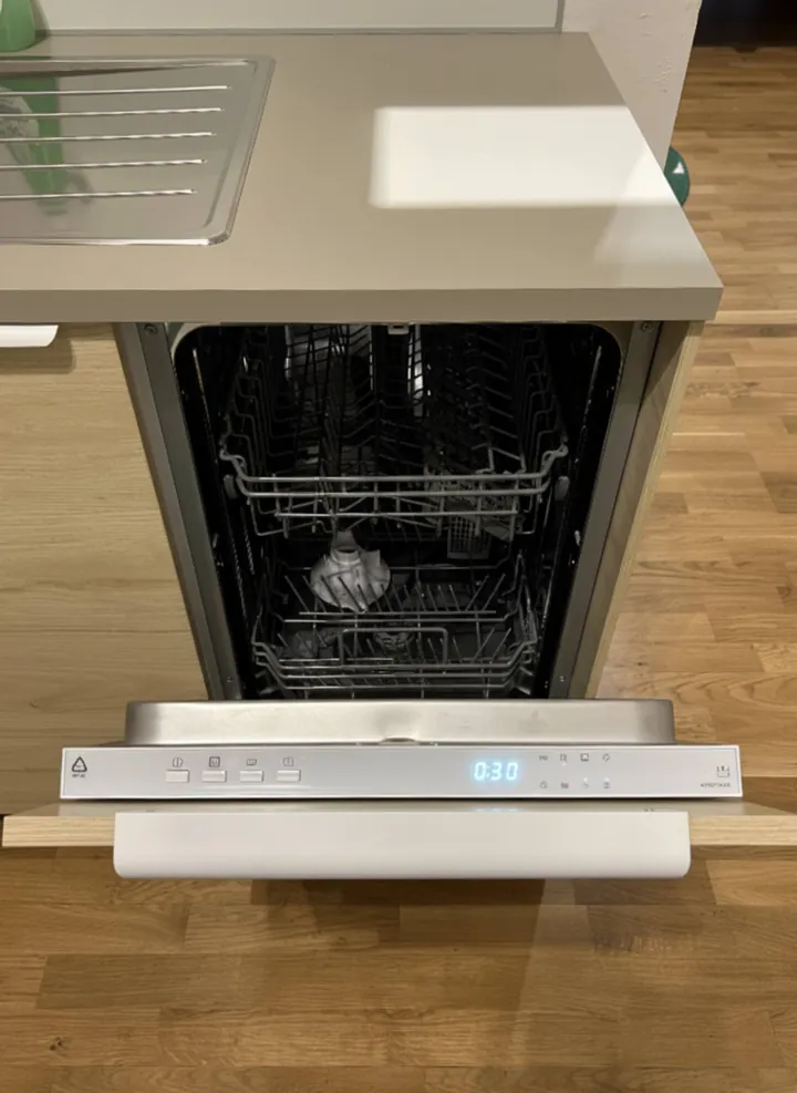 Voll ausgestattete Küche – Apartment mit zwei Schlafzimmern