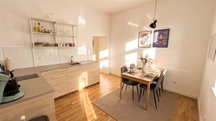 Voll ausgestattete Küche – Apartment mit zwei Schlafzimmern