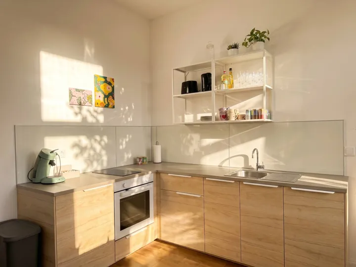 Voll ausgestattete Küche – Apartment mit zwei Schlafzimmern