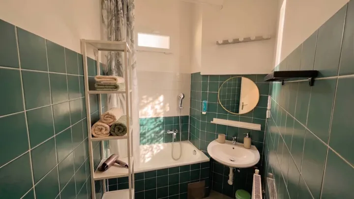 Badezimmer – Familien-Apartment mit Etagenbett